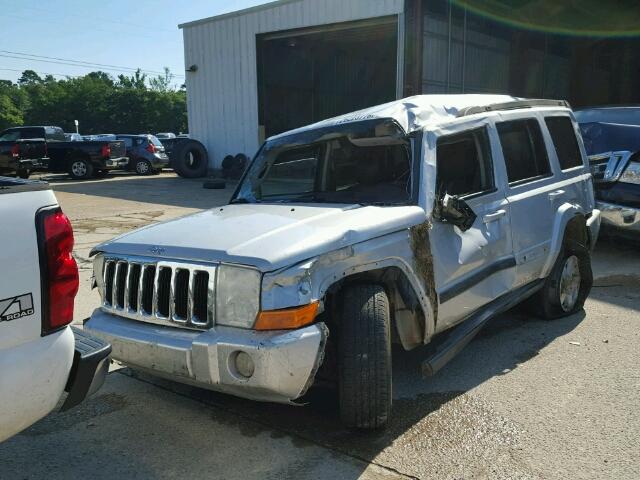 1J8HH48K38C202973 - 2008 JEEP COMMANDER SILVER photo 2