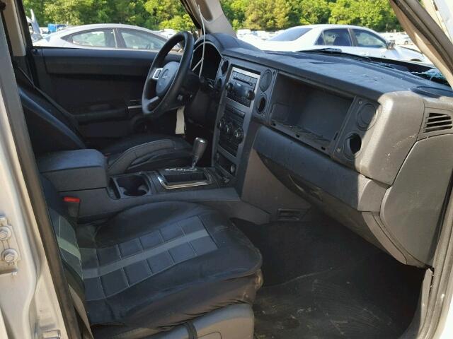 1J8HH48K38C202973 - 2008 JEEP COMMANDER SILVER photo 5