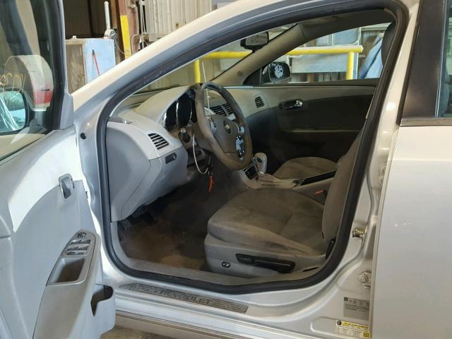 1G1ZC5E11BF306694 - 2011 CHEVROLET MALIBU 1LT SILVER photo 9