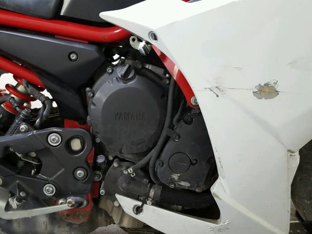 JYARJ18E3DA012522 - 2013 YAMAHA FZ6 R WHITE photo 11