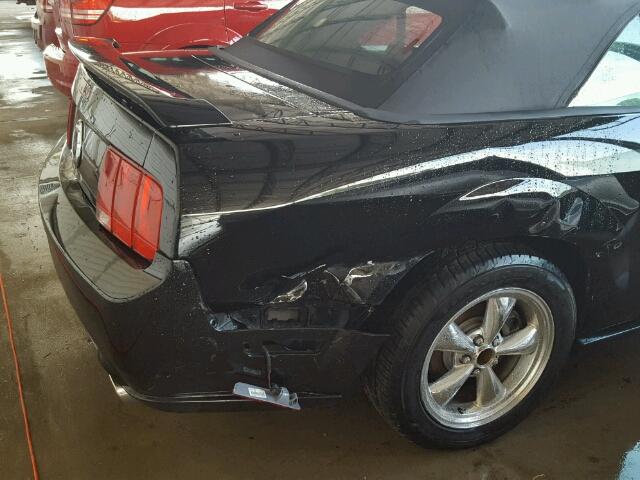 1ZVHT85H055171569 - 2005 FORD MUSTANG BLACK photo 10