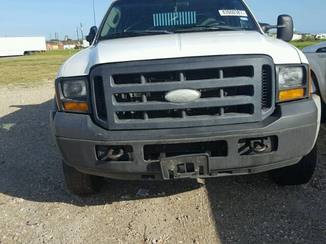 1FDXW46P26ED28052 - 2006 FORD F450 SUPER WHITE photo 9