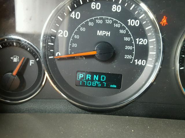 1J8HG58P57C584748 - 2007 JEEP COMMANDER RED photo 8