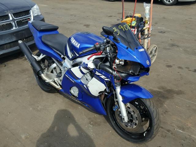 JYARJ04E62A027139 - 2002 YAMAHA YZFR6 L BLUE photo 1