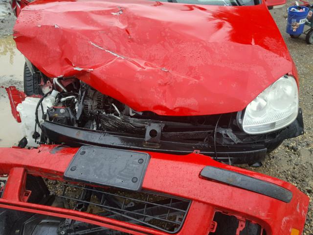 WVWBS71K67W266920 - 2007 VOLKSWAGEN RABBIT RED photo 7