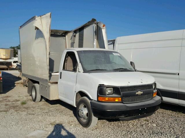 1GB0G2CG2C1135600 - 2012 CHEVROLET EXPRESS G3 WHITE photo 1