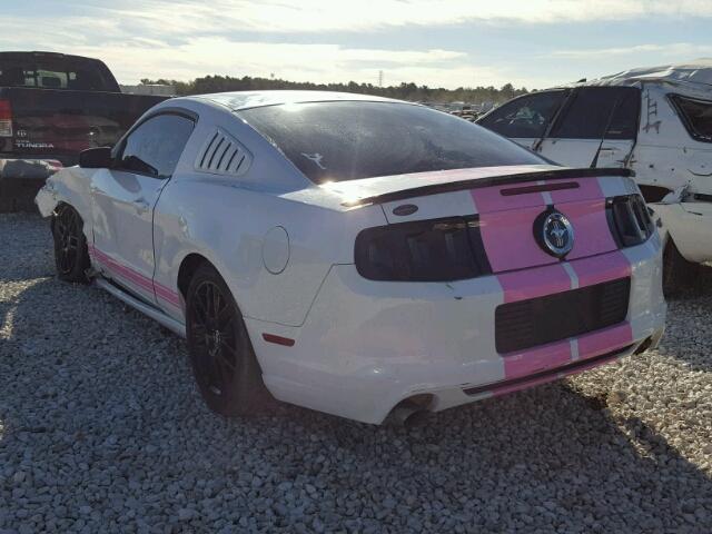 1ZVBP8AM1E5320956 - 2014 FORD MUSTANG WHITE photo 3