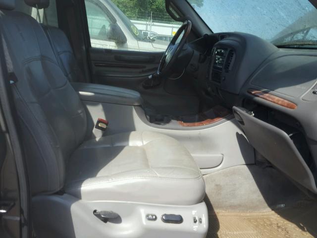 5LMFU28R21LJ15317 - 2001 LINCOLN NAVIGATOR 棕色 照片 5
