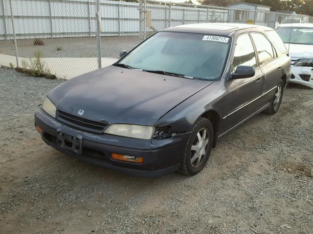 1HGCE1891RA010102 - 1994 HONDA ACCORD EX BLACK photo 2