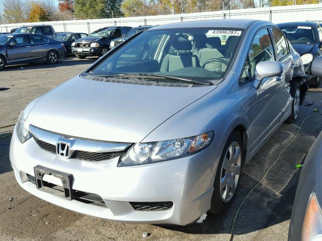 19XFA1F57AE068899 - 2010 HONDA CIVIC SILVER photo 2