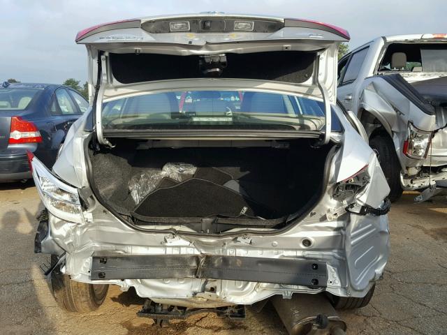 2T1BURHE8HC749714 - 2017 TOYOTA COROLLA L SILVER photo 9