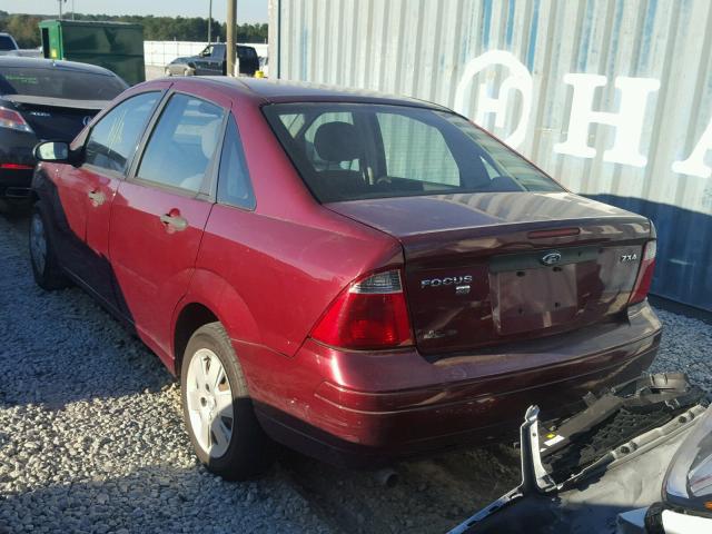 1FAHP34N66W222916 - 2006 FORD FOCUS MAROON photo 3