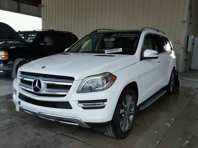 4JGDF6EE8GA667129 - 2016 MERCEDES-BENZ GL WHITE photo 2