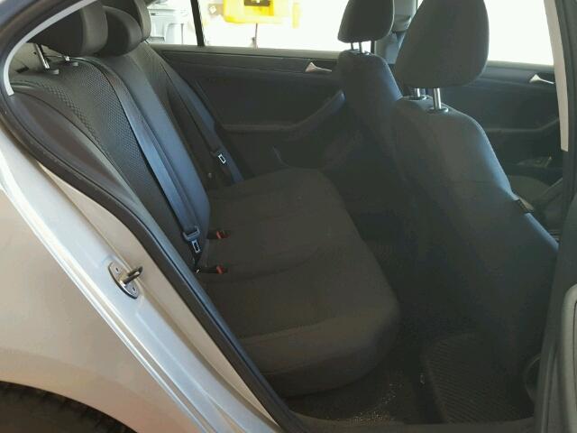 3VW1K7AJXEM363695 - 2014 VOLKSWAGEN JETTA BASE SILVER photo 6