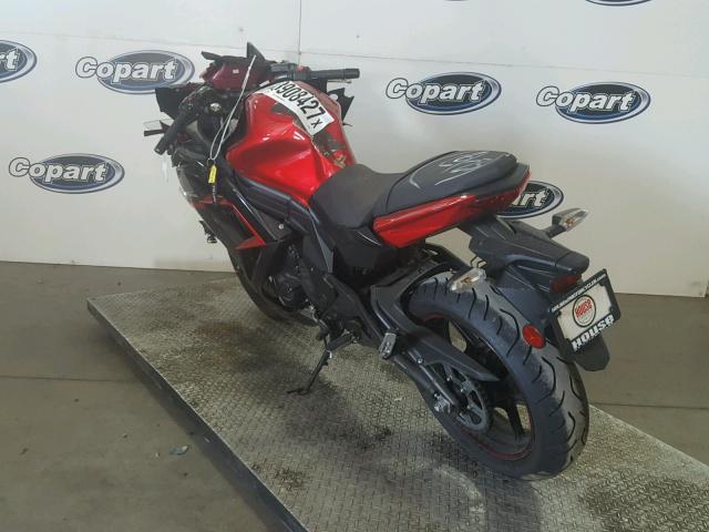 JKAEXEE12GDA22095 - 2016 KAWASAKI EX650 E RED photo 3