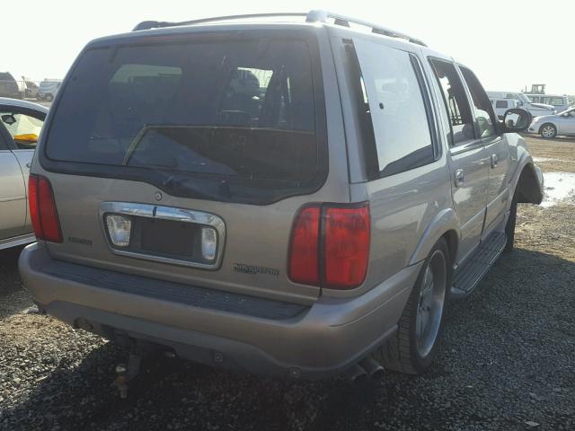 5LMEU27R72LJ14968 - 2002 LINCOLN NAVIGATOR SILVER photo 4