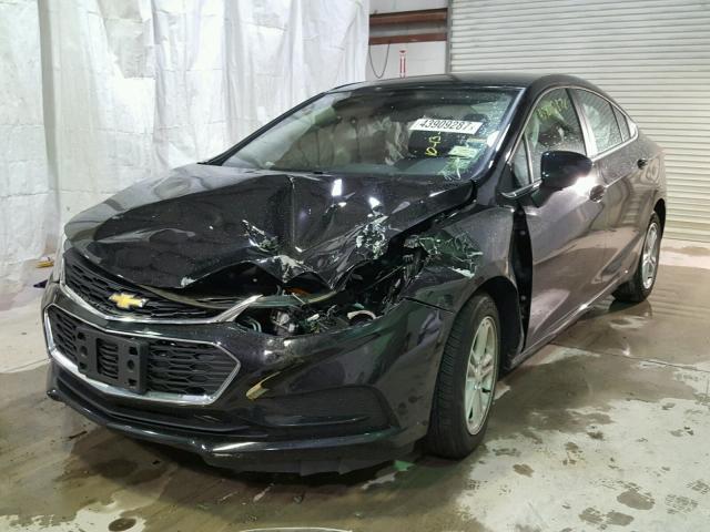 1G1BE5SM1H7250429 - 2017 CHEVROLET CRUZE LT BLACK photo 2