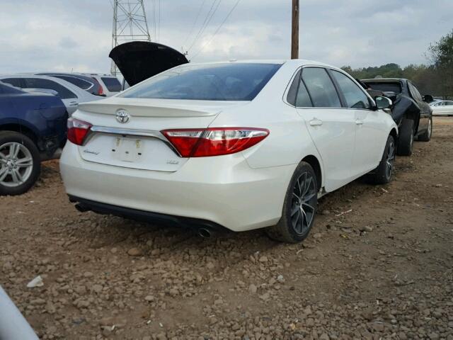 4T1BK1FK8GU575687 - 2016 TOYOTA CAMRY XSE WHITE photo 4