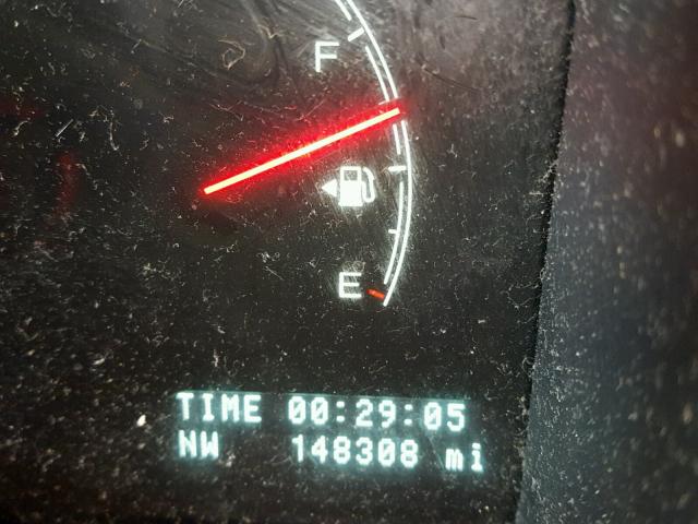 5LMFU28R64LJ28219 - 2004 LINCOLN NAVIGATOR Srebrny zdjęcie 8