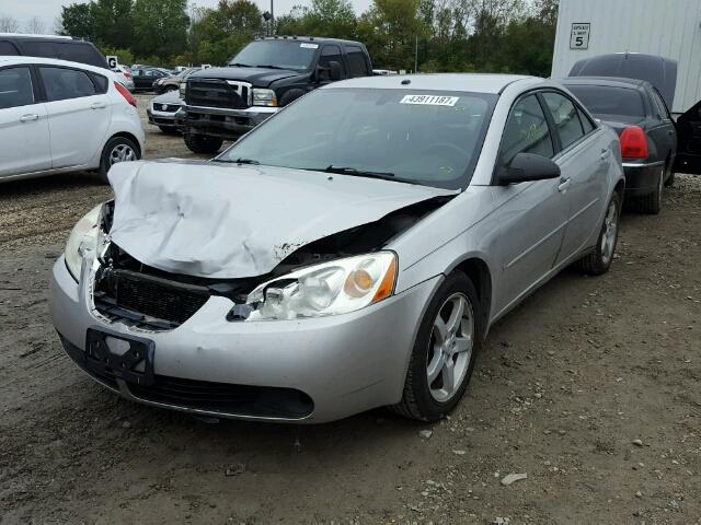 1G2ZG58N874192307 - 2007 PONTIAC G6 SILVER photo 2