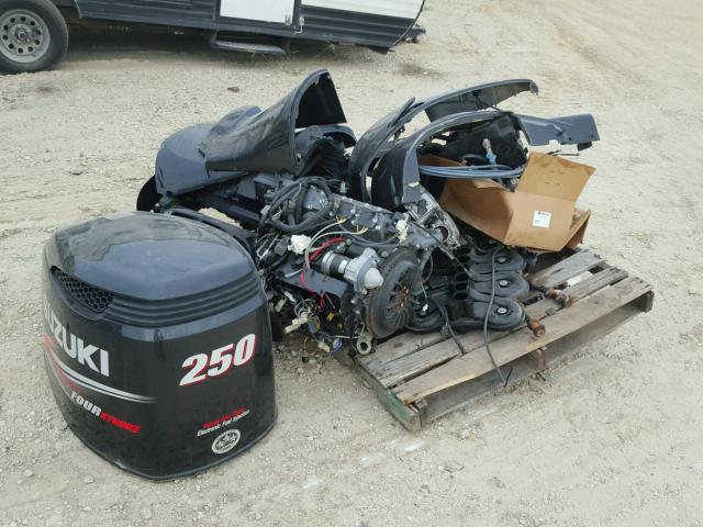 25003F210246 - 2013 SUZUKI MARINE LOT BLACK photo 2