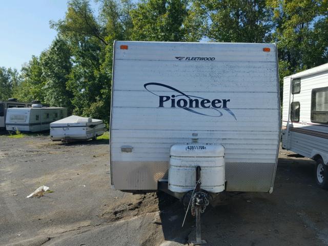 1EB1C282966011659 - 2006 FLEETWOOD PIONEER  WHITE photo 9