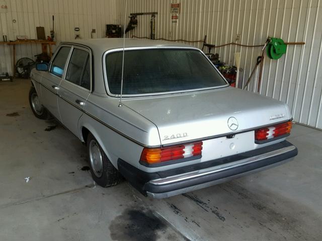 WDBAB23A4DB370732 - 1983 MERCEDES-BENZ 240 D SILVER photo 3