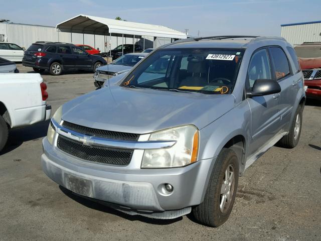 2CNDL63F156147501 - 2005 CHEVROLET EQUINOX SILVER photo 2