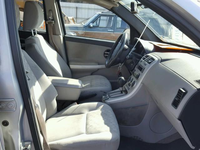 2CNDL63F156147501 - 2005 CHEVROLET EQUINOX SILVER photo 5