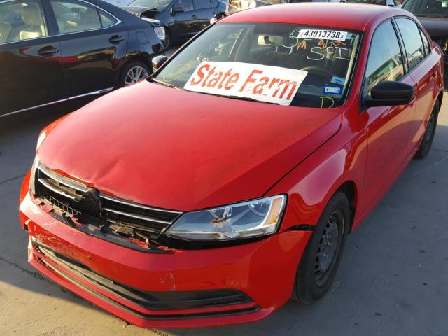 3VW2K7AJ0FM338830 - 2015 VOLKSWAGEN JETTA BASE RED photo 2