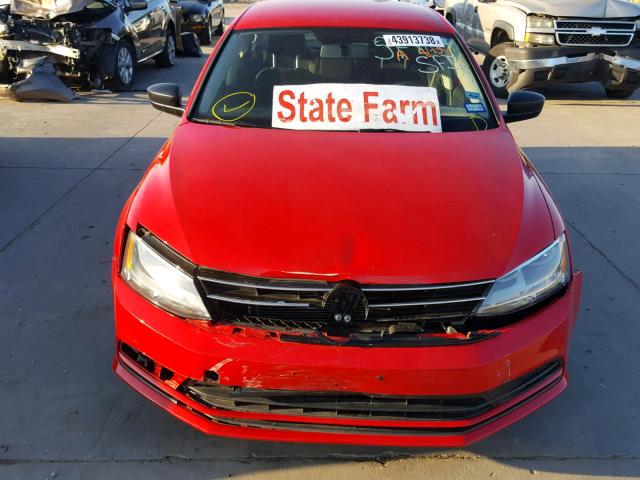 3VW2K7AJ0FM338830 - 2015 VOLKSWAGEN JETTA BASE RED photo 9