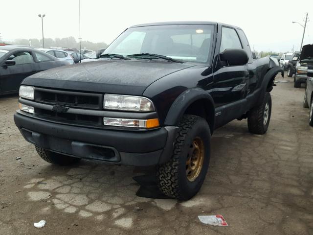 1GCCT19W2Y8182072 - 2000 CHEVROLET S TRUCK S1 BLACK photo 2