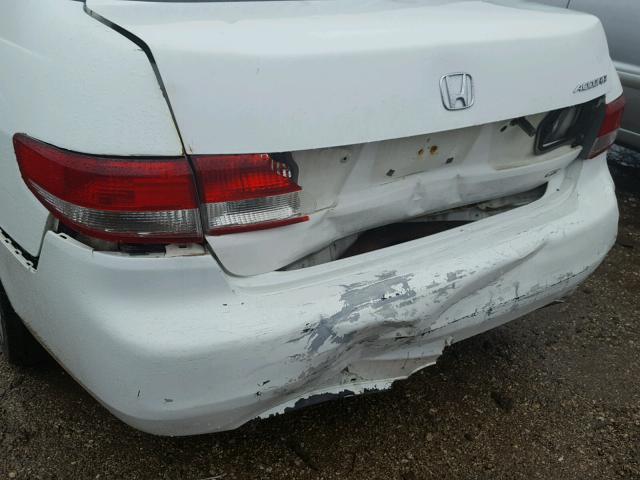 JHMCM56683C042122 - 2003 HONDA ACCORD WHITE photo 9