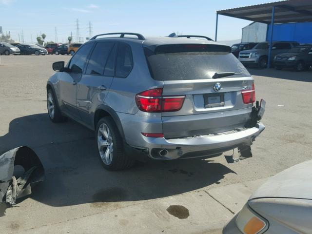 5UXZW0C58BL370626 - 2011 BMW X5 XDRIVE3 GRAY photo 3