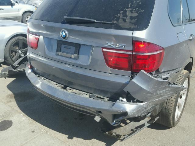 5UXZW0C58BL370626 - 2011 BMW X5 XDRIVE3 GRAY photo 9