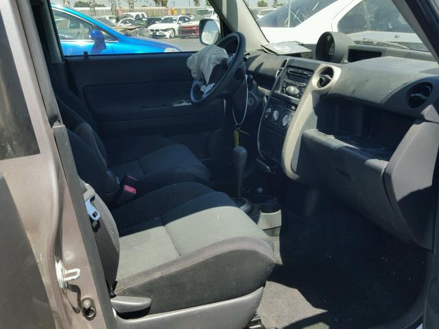 JTLKT324264071661 - 2006 TOYOTA SCION XB Plata foto 5