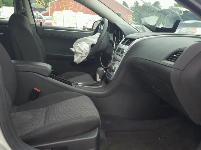 1G1ZC5E17BF378886 - 2011 CHEVROLET MALIBU 1LT ვერცხლისფერი ფოტო 5