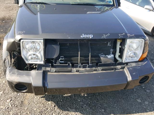 1J8HG48N56C274378 - 2006 JEEP COMMANDER GREEN photo 9