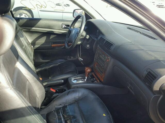 WVWTH63B01E171101 - 2001 VOLKSWAGEN PASSAT GLX 棕色 照片 5