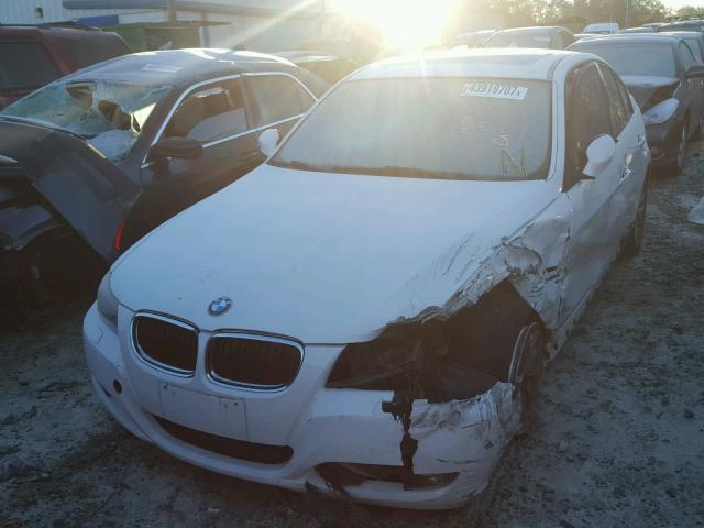 WBAPK5C51AA646721 - 2010 BMW 328 XI SUL WHITE photo 2