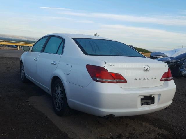 4T1BK36B98U274276 - 2008 TOYOTA AVALON XL WHITE photo 3