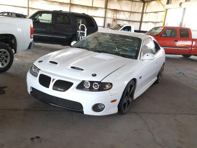 6G2VX12U66L815471 - 2006 PONTIAC GTO WHITE photo 2