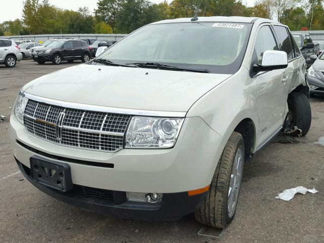 2LMDU88CX7BJ21114 - 2007 LINCOLN MKX TAN photo 2