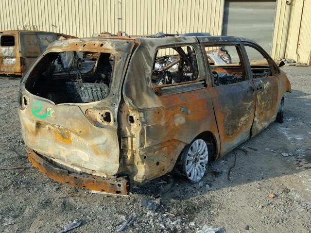 5TDYK3DC8DS354158 - 2013 TOYOTA SIENNA XLE BURN photo 4