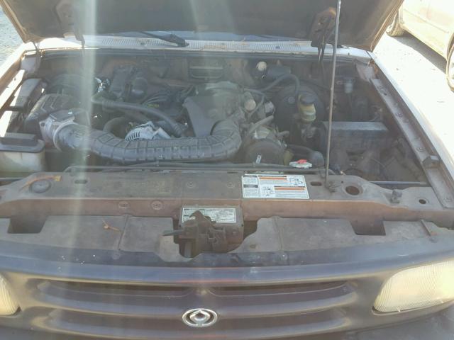 4F4CR13X2RTM01831 - 1994 MAZDA B4000 BROWN photo 7