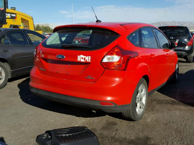 1FADP3K25EL283388 - 2014 FORD FOCUS RED photo 4