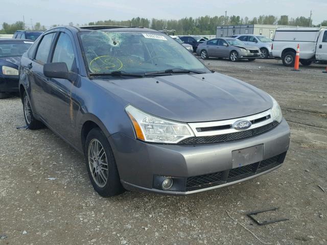 1FAHP3FN8AW211566 - 2010 FORD FOCUS SE GRAY photo 1