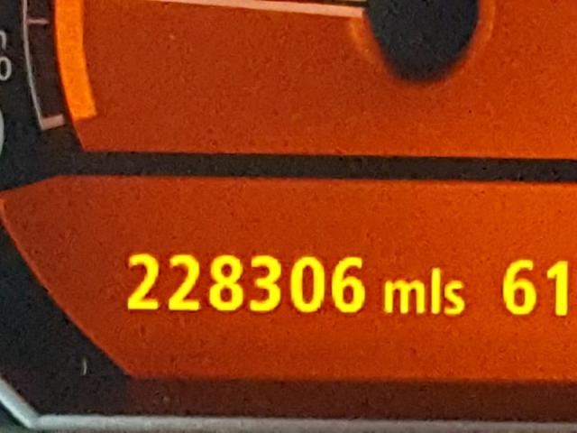 WBAHN83547DT71768 - 2007 BMW 750 BLACK photo 8