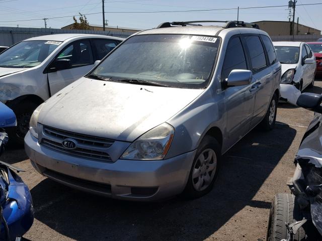 KNDMB133086264464 - 2008 KIA SEDONA SILVER photo 2