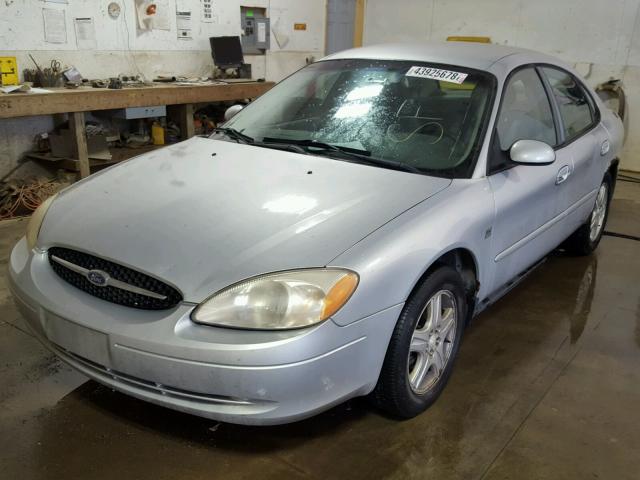 1FAFP56S7YG267799 - 2000 FORD TAURUS SEL SILVER photo 2